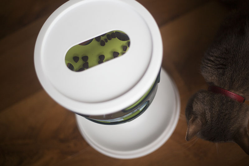 kittyclysm-cat-food-maze-review-catit-design-feeding-tree