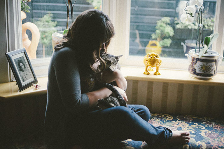 "Why Does My Cat Nibble on Me?" 11 Theories That May Explain Why