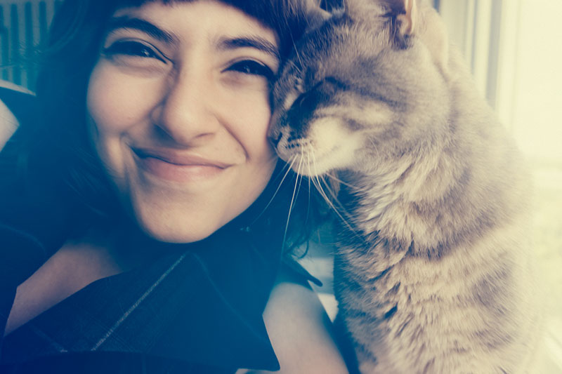 cat-kisses-girl-cute-selfie